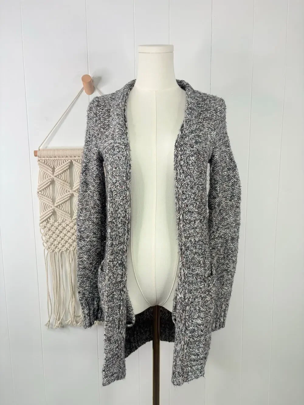 Hollister Gray Chunky Knit Cardigan Sweater XS Open Front Casual Cottagecore